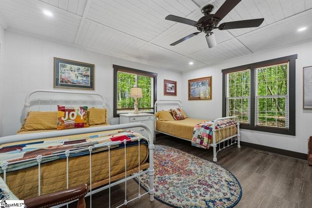 730 W Cove Drive, Mountain Rest, SC 29664