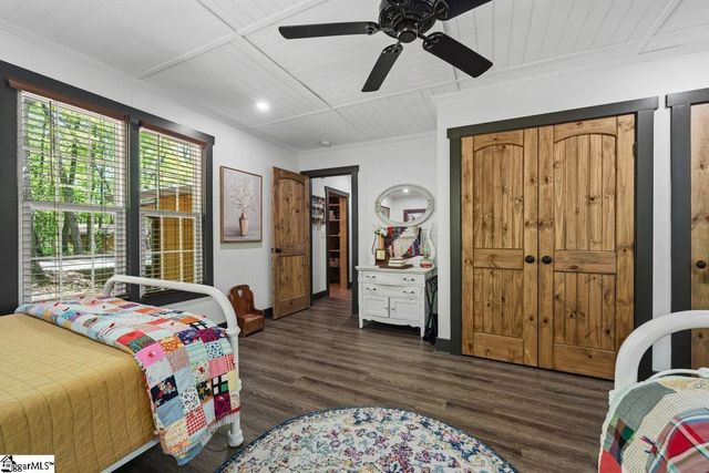 730 W Cove Drive, Mountain Rest, SC 29664
