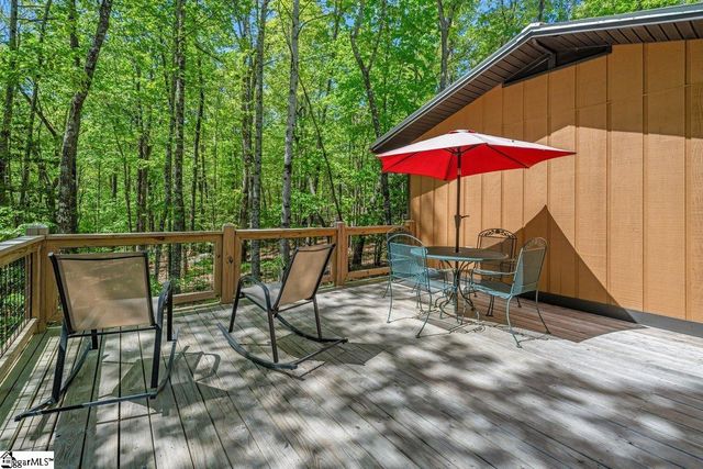 730 W Cove Drive, Mountain Rest, SC 29664