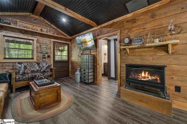 730 W Cove Drive, Mountain Rest, SC 29664