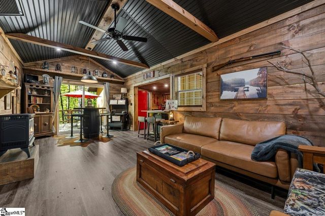 730 W Cove Drive, Mountain Rest, SC 29664