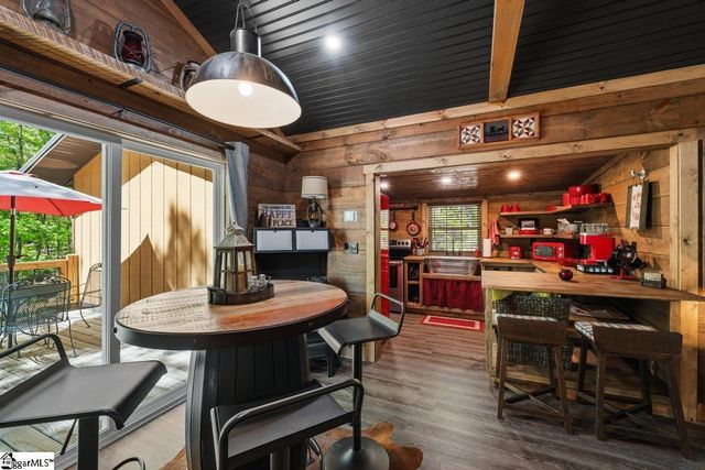 730 W Cove Drive, Mountain Rest, SC 29664