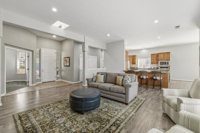 4818 Grosbeak Drive, Klamath Falls, OR 97601