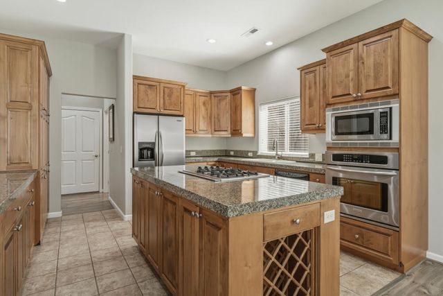 4818 Grosbeak Drive, Klamath Falls, OR 97601