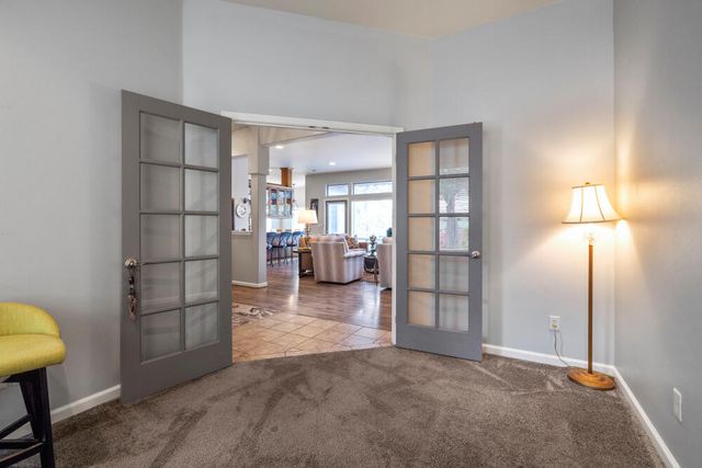 4818 Grosbeak Drive, Klamath Falls, OR 97601