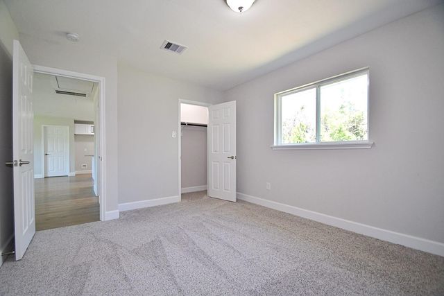 10910 Fullerton Drive, Houston, TX 77043