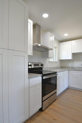 10910 Fullerton Drive, Houston, TX 77043