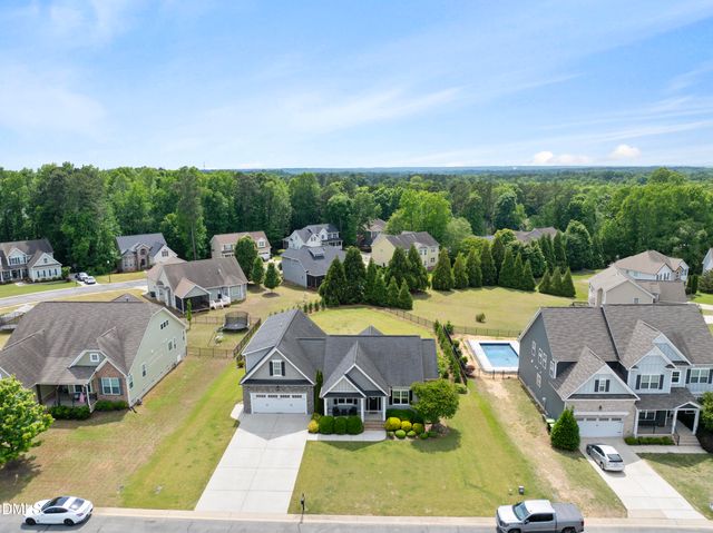 245 Beckwith Avenue, Clayton, NC 27527