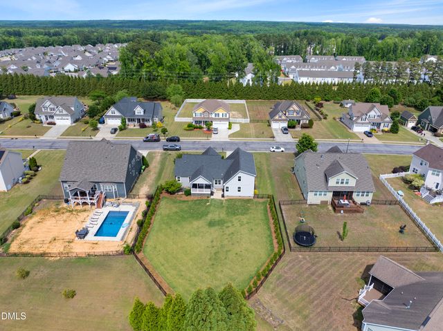 245 Beckwith Avenue, Clayton, NC 27527