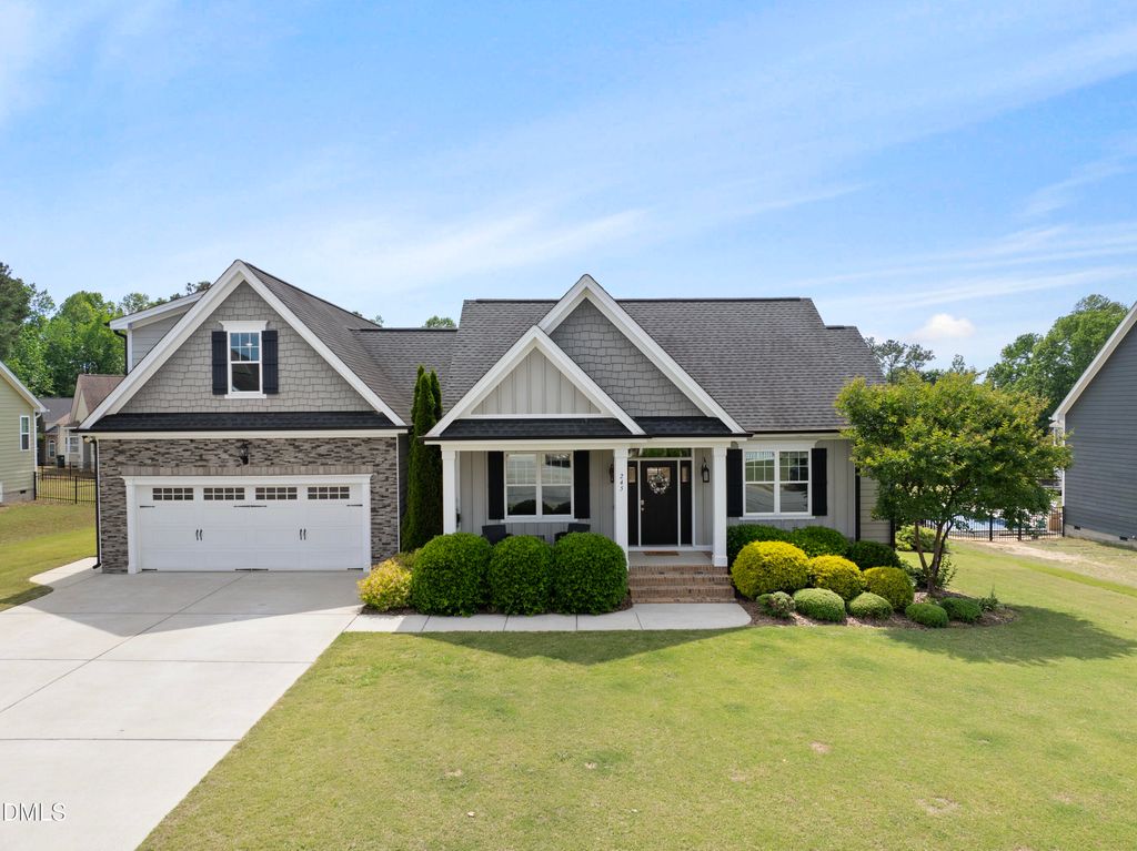 245 Beckwith Avenue, Clayton, NC 27527