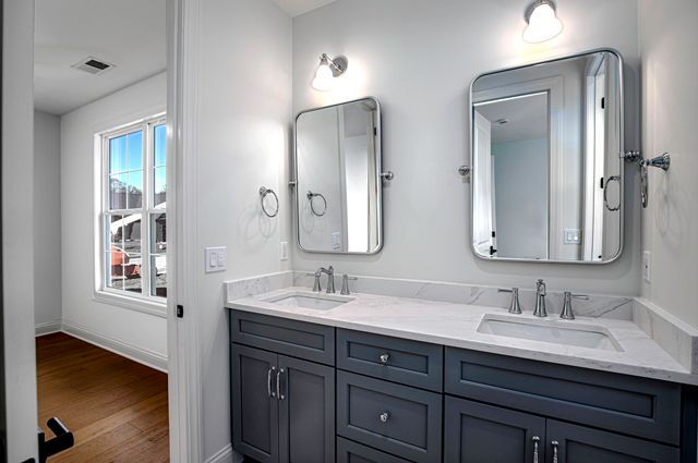 712 Azalea Lane, Versailles, KY 40383