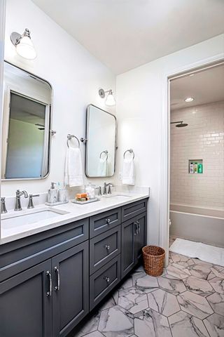 712 Azalea Lane, Versailles, KY 40383