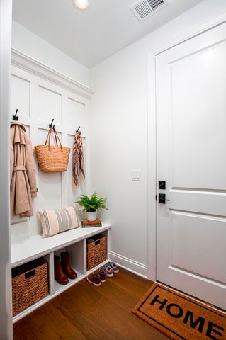 712 Azalea Lane, Versailles, KY 40383