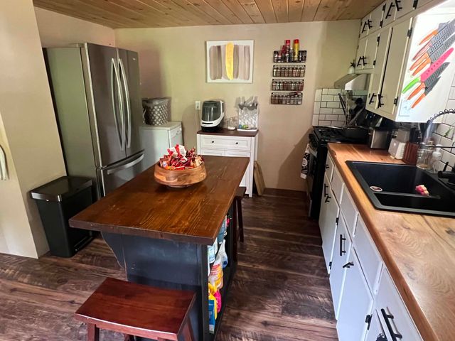 2080 Nina Drive, Harrison, MI 48625