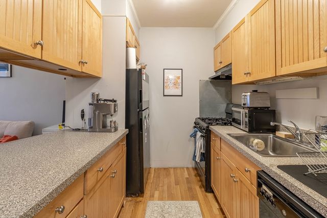 828 Huntington Ave 2, Boston, MA 02115