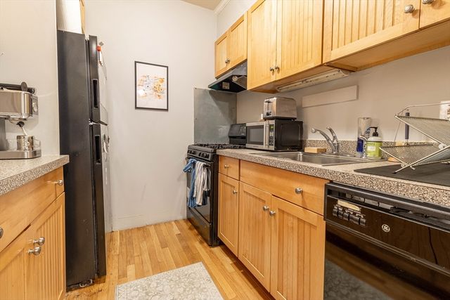 828 Huntington Ave 2, Boston, MA 02115