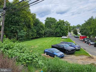 4 BELVUE TER, Aston, PA 19014
