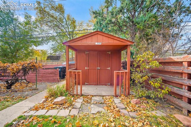 2222 N Circle Drive, Colorado Springs, CO 80909