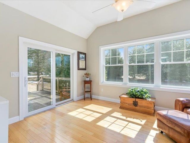 14 Tomasian Drive, Merrimack, NH 03054