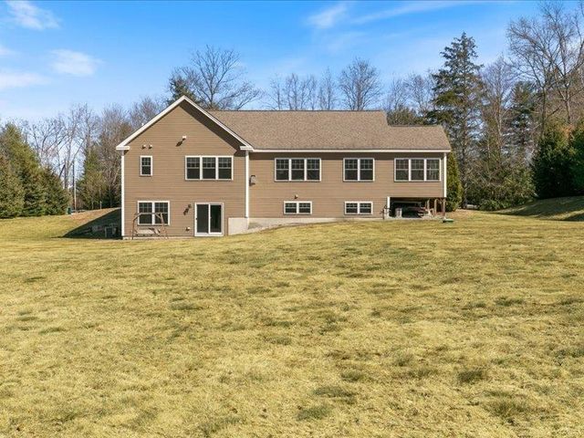 14 Tomasian Drive, Merrimack, NH 03054