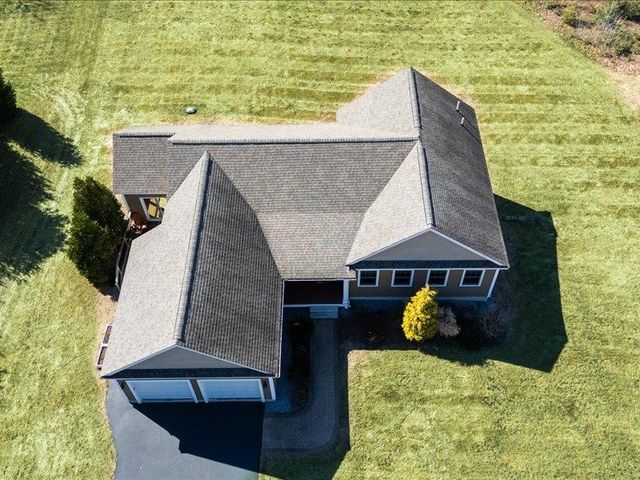 14 Tomasian Drive, Merrimack, NH 03054