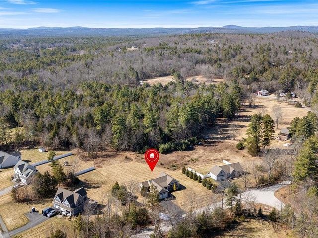 14 Tomasian Drive, Merrimack, NH 03054