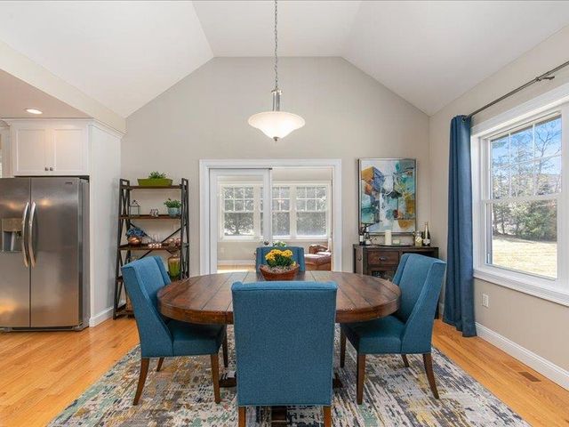 14 Tomasian Drive, Merrimack, NH 03054