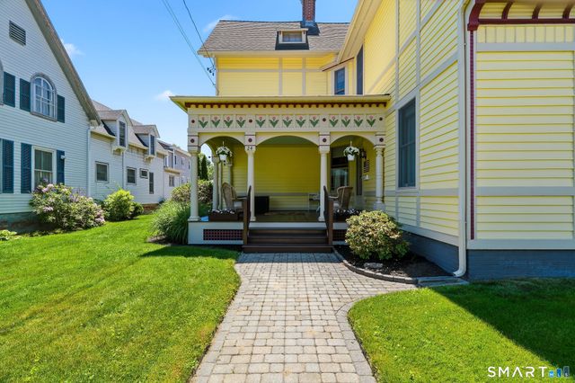 24 Lincoln Avenue, Norwich, CT 06360