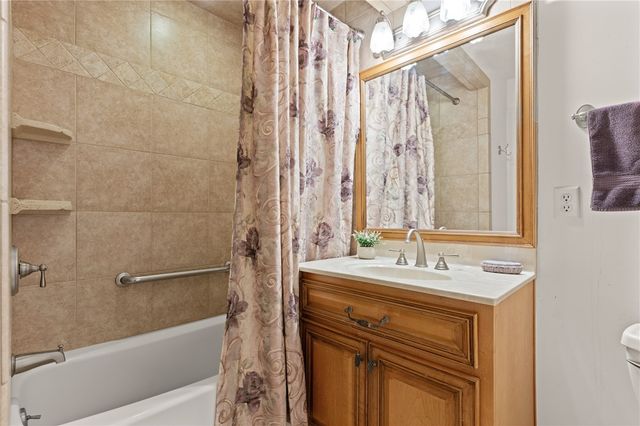 1001 Poppell Drive, Darien, GA 31305