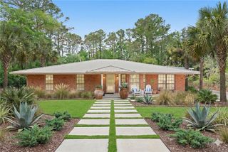 1001 Poppell Drive, Darien, GA 31305