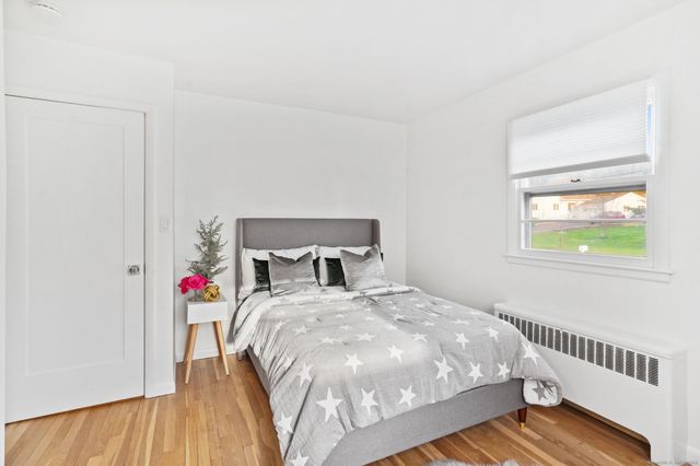 132 Toll House Lane, Fairfield, CT 06825