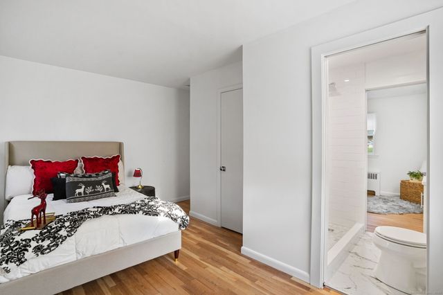 132 Toll House Lane, Fairfield, CT 06825