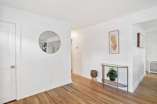 132 Toll House Lane, Fairfield, CT 06825