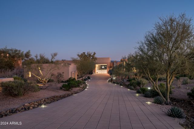 9821 E Sundance Trail, Scottsdale, AZ 85262