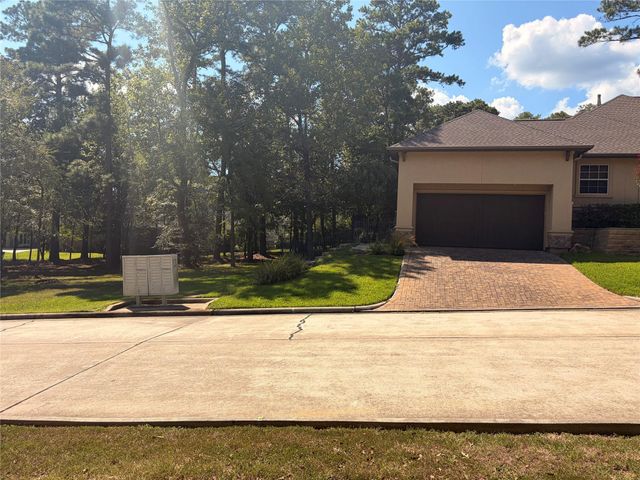 313 Pine Brook Drive, Montgomery, TX 77356