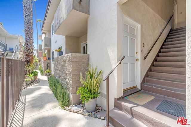 937 5th Street 9, Santa Monica, CA 90403