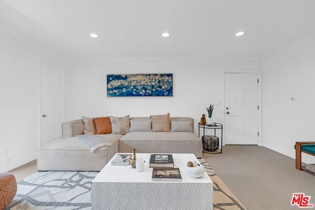 937 5th Street 9, Santa Monica, CA 90403
