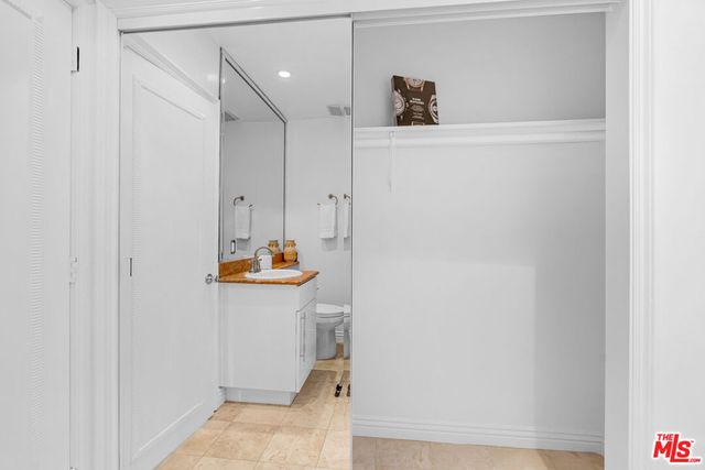 937 5th Street 9, Santa Monica, CA 90403