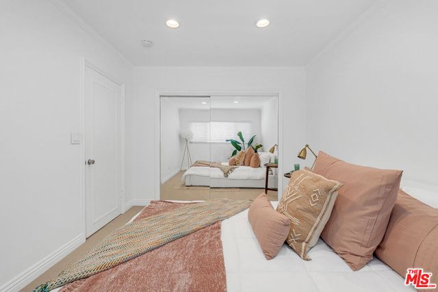 937 5th Street 9, Santa Monica, CA 90403