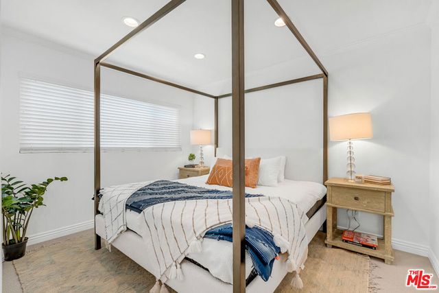 937 5th Street 9, Santa Monica, CA 90403