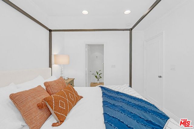 937 5th Street 9, Santa Monica, CA 90403
