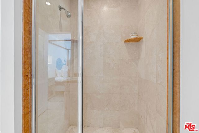 937 5th Street 9, Santa Monica, CA 90403