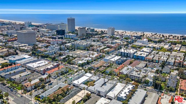 937 5th Street 9, Santa Monica, CA 90403