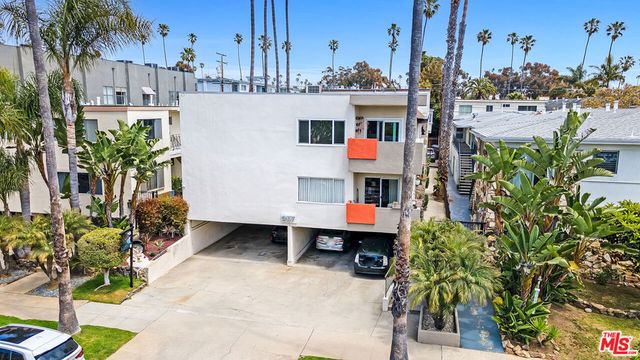 937 5th Street 9, Santa Monica, CA 90403