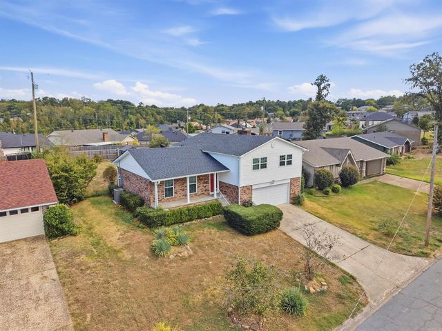 1121 Briar Creek Road, Little Rock, AR 72211