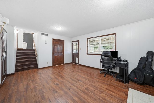 1121 Briar Creek Road, Little Rock, AR 72211