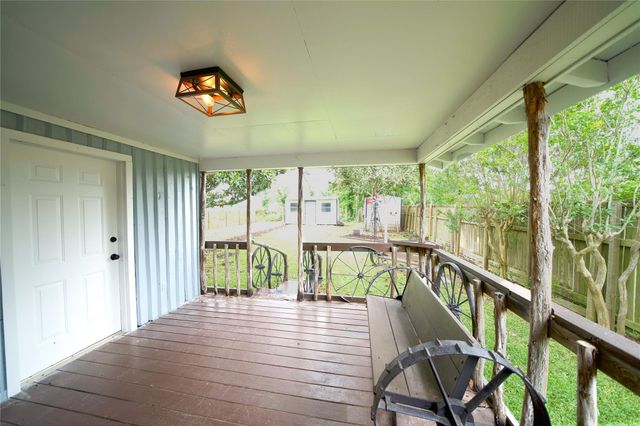 7518 Fm 442 Road, Boling, TX 77420