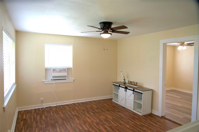 7518 Fm 442 Road, Boling, TX 77420