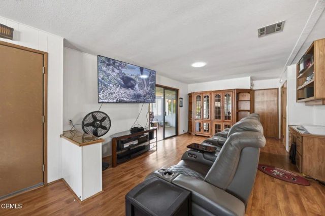 81 Poinsettia Gardens Drive, Ventura, CA 93004