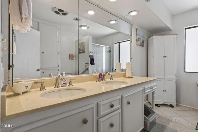 81 Poinsettia Gardens Drive, Ventura, CA 93004